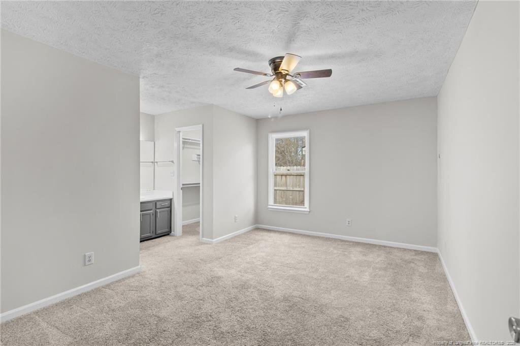 Building Photo - 5748 Pepperbush Dr