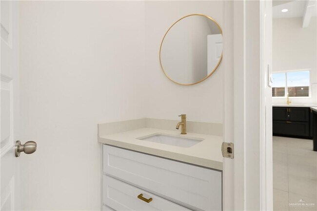 Building Photo - 24 N 28th St