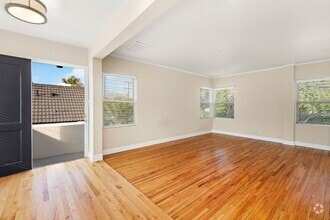 Building Photo - Charming 1 Bed / 1 Bath Detached Unit in P...
