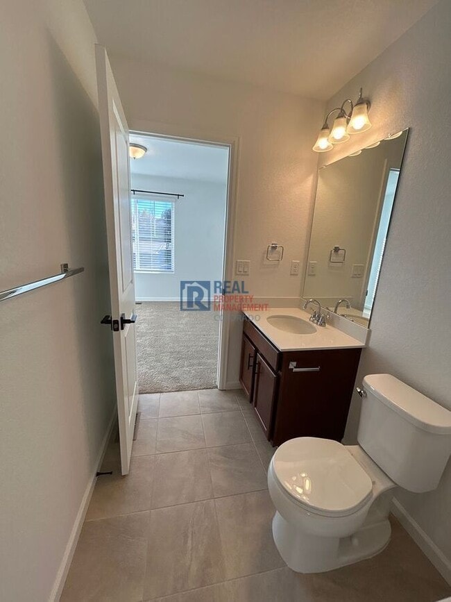 Building Photo - 5552 Canyon View Dr