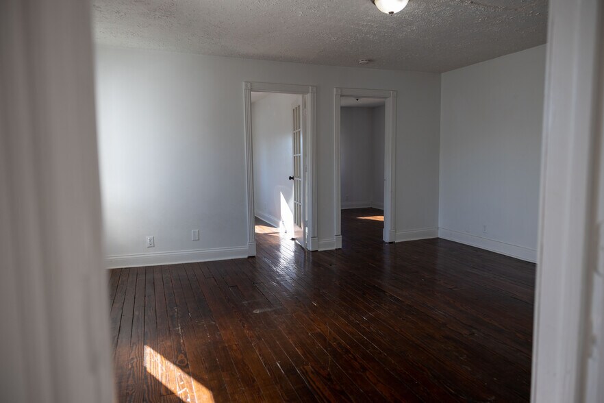 Living room looking at bdrms 1 & 2 - 175 Gillette Ave