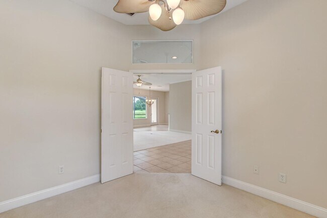 Building Photo - Lake  & Golf Course View Home in North Hampton