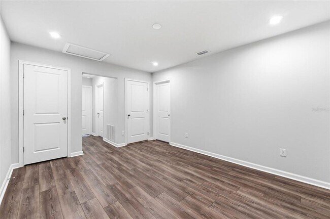 Building Photo - 2587 Everglade Way