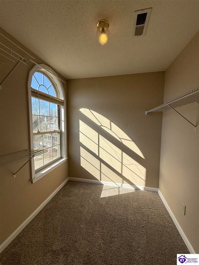 Building Photo - 110 Brendenwood Ct