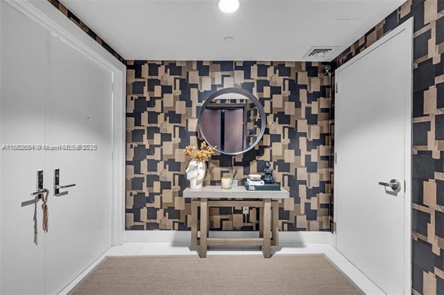 Building Photo - 900 Biscayne Blvd