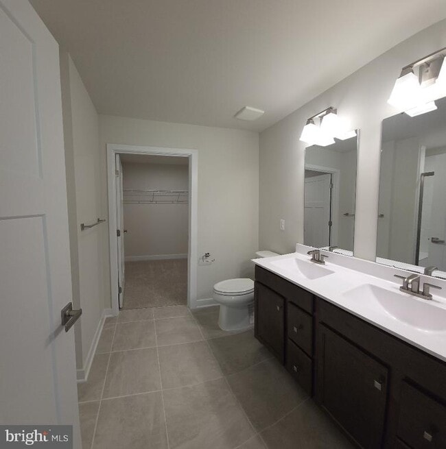 Building Photo - 8901 Blackthorne Pl