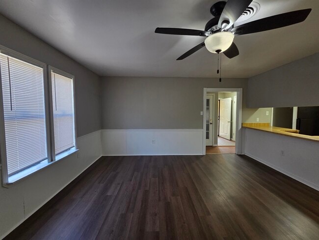 Building Photo - 5787 Northland Dr