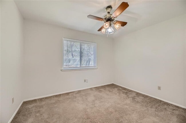 Building Photo - 9111 Marsh Dr