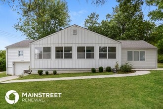 Building Photo - 12406 Cherry St