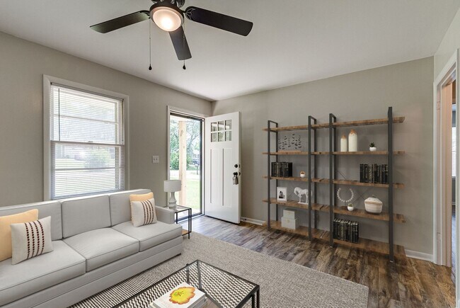 Building Photo - 214 Chapman Ln