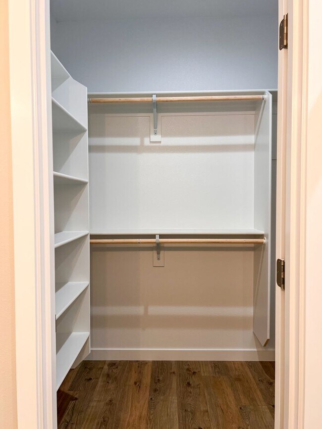 Building Photo - NEW CONSTRUCTION 4BD/2BA HOME IN JEFFERSON