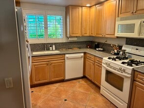 Building Photo - 1254 Tiffany Cir S