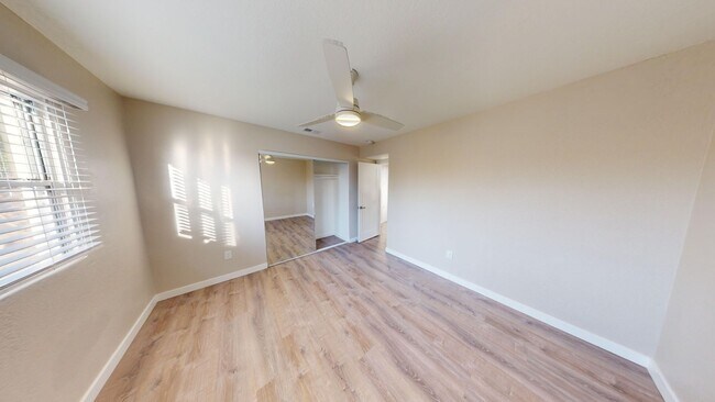 Building Photo - 6BD/3BA Large House, Newly Renovated! (Lease out, pending signatures. Check back in a few days!)