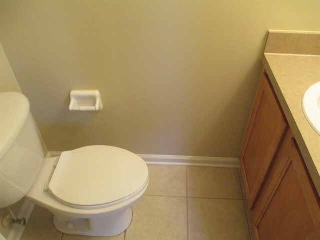 Building Photo - 940 Steeple Chase Ln