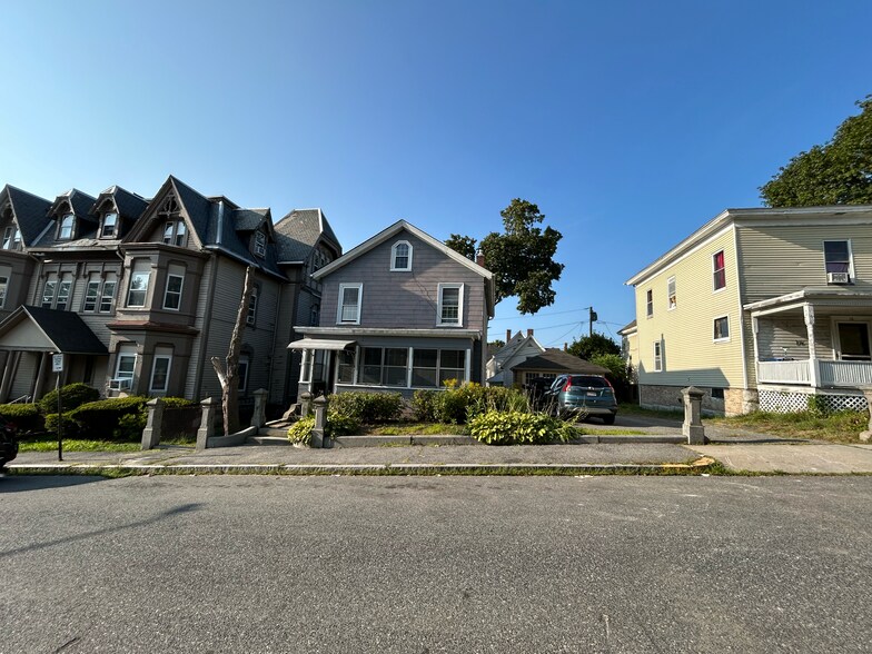 Primary Photo - 18 Bowdoin St
