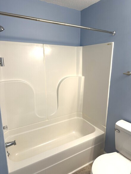 Building Photo - 178 Beaver Pond Loop