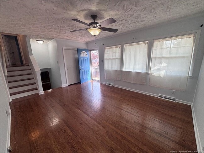 Building Photo - 5329 Hampton Rd