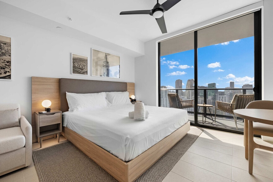 Building Photo - 159 NE 6th St