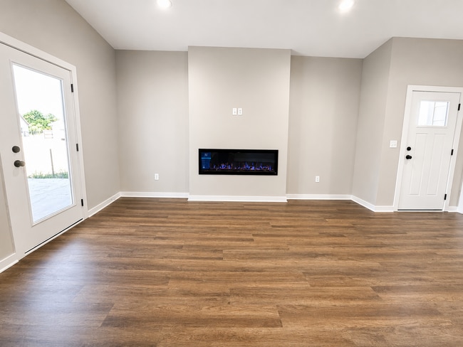Building Photo - 803/05 Fox Ridge