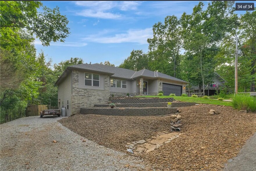 Building Photo - 4 Blenheim Ln