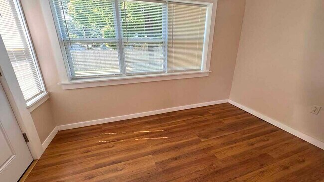 Building Photo - 9 Couture Rd