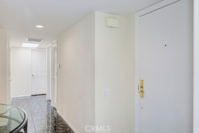 Building Photo - 5089 Ovalo
