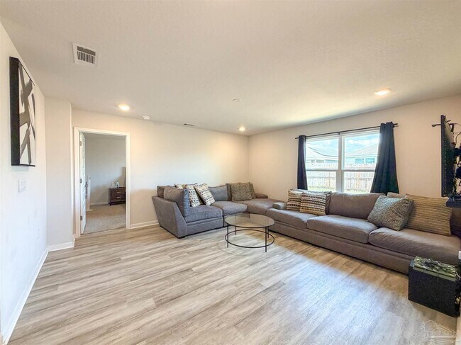 Building Photo - 4382 Redbay Ct