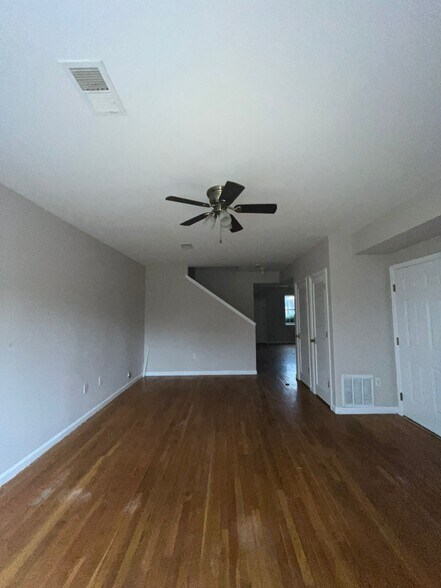 Building Photo - 488 Communipaw Ave