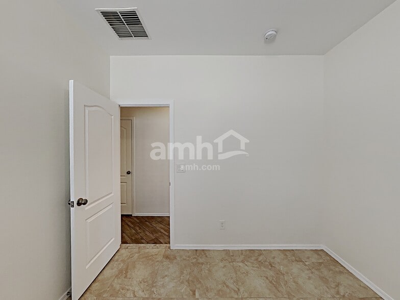 Building Photo - 895 E Autumn Harvest Pl