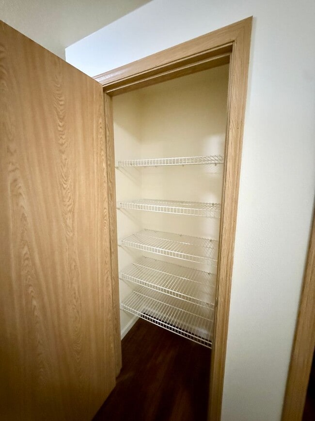 Building Photo - Newly Remodeled 3-Bed, 2.5-Bath Duplex for Rent in Longview