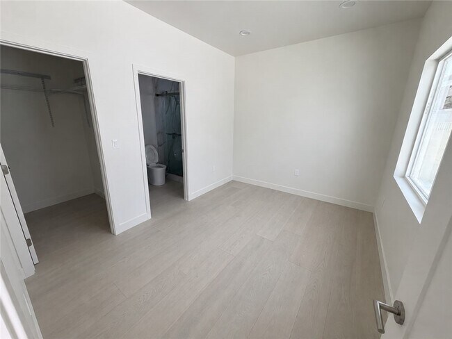 Building Photo - 16302 Mt Nimbus St