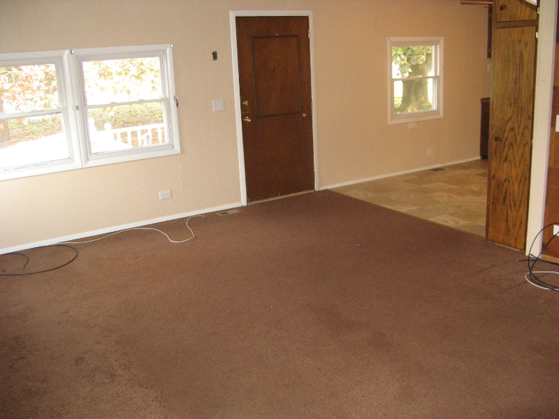 Building Photo - 5743 Sullivan Trail