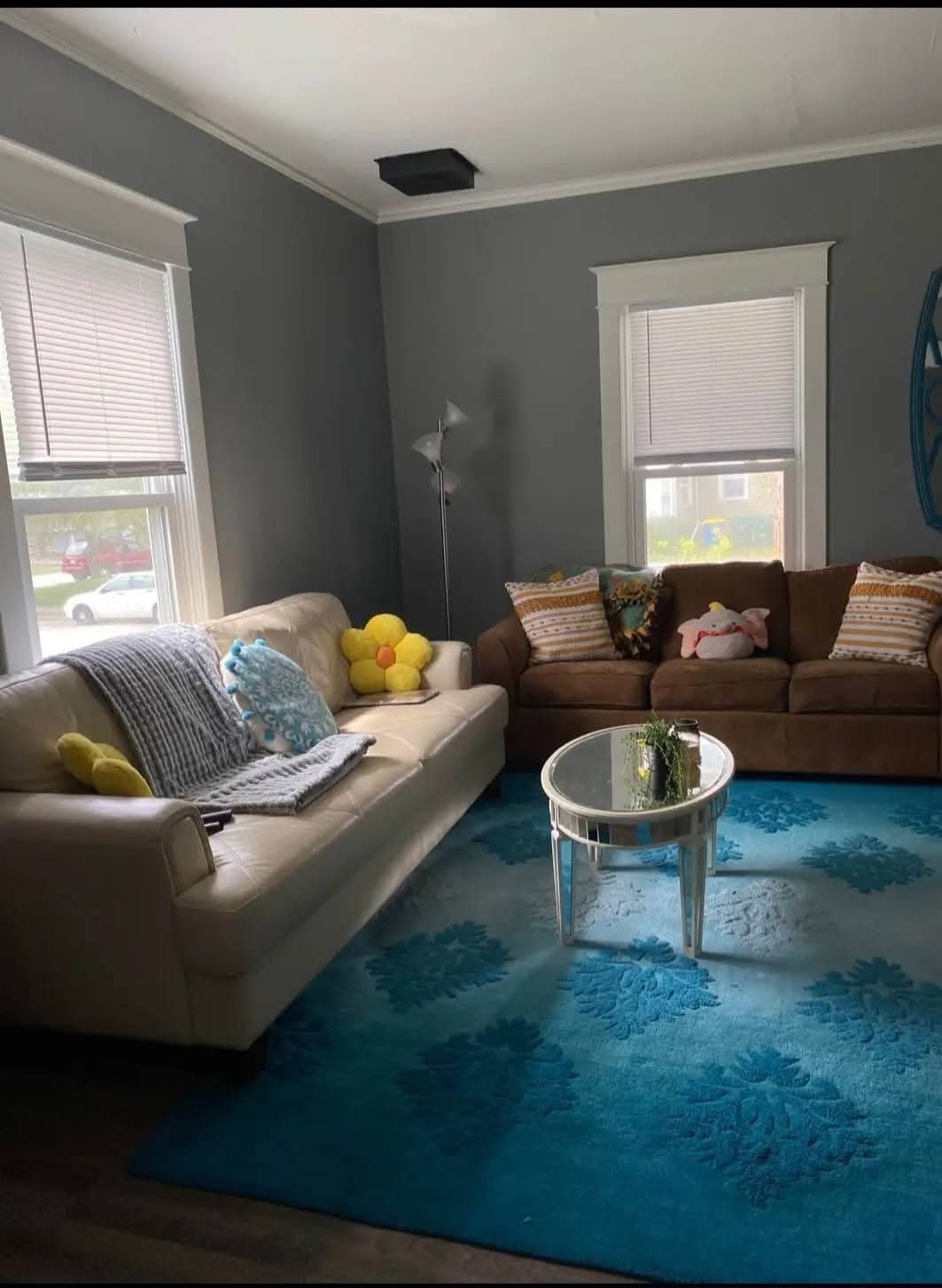 Building Photo - 708 N Alameda Ave