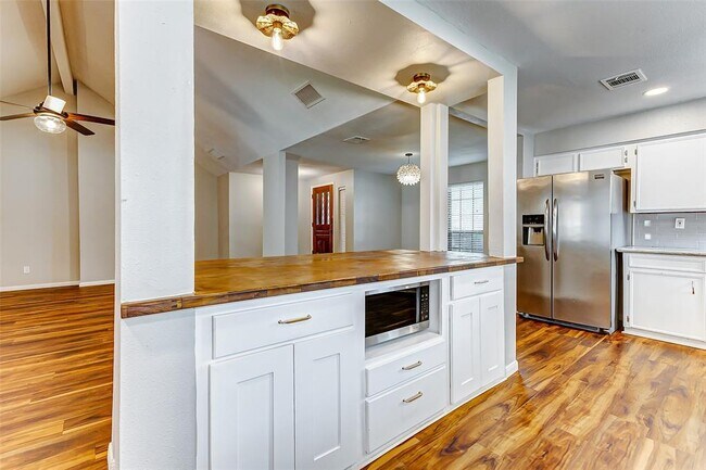 Building Photo - 1522 Mayweather Ln