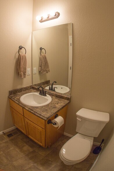 1/2 bath on main level - 2786 Exmoor Ln