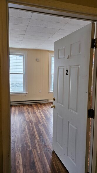 Building Photo - 160 E 2nd St