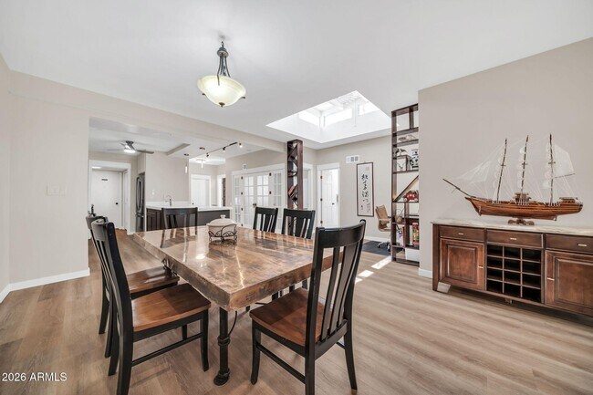 Building Photo - 7368 E Pleasant Run