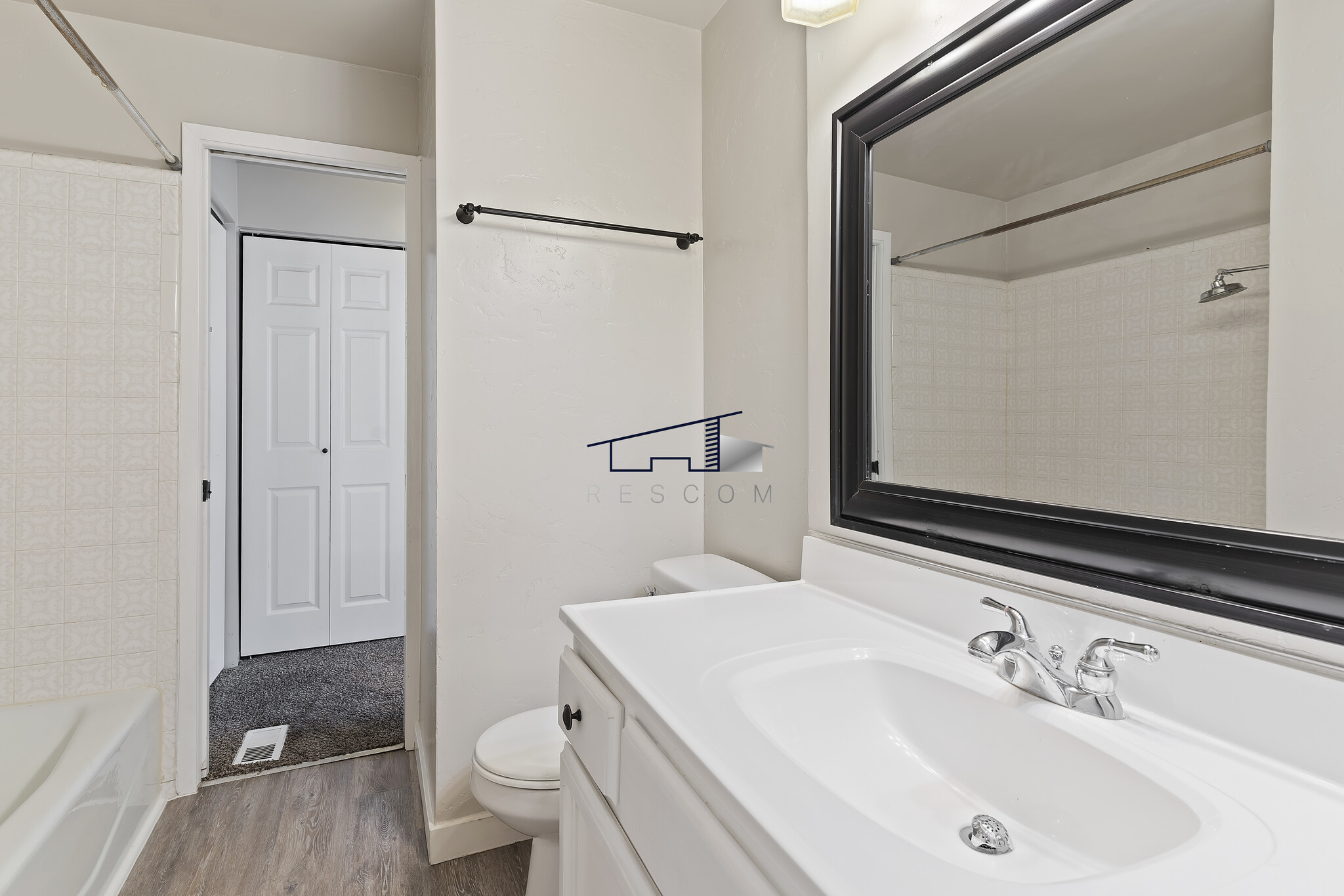 Building Photo - 77 Pheasantbrook Cir