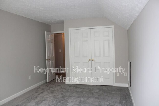 Building Photo - 1614 Albert Dr