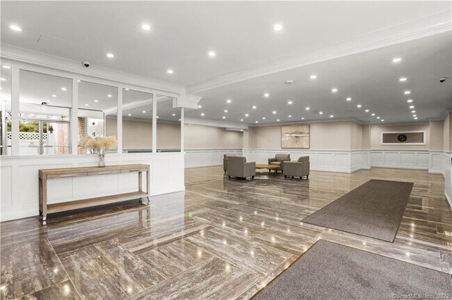 Building Photo - 27 Northill St