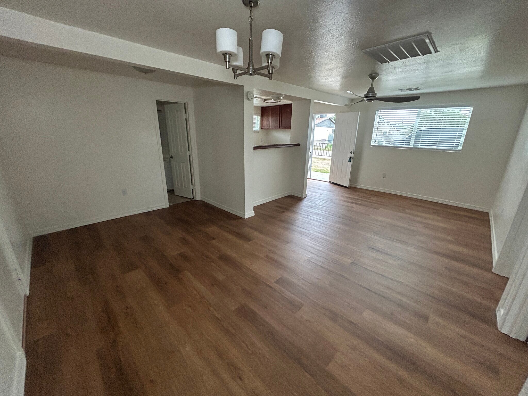 Building Photo - 6739 N 63rd Ave