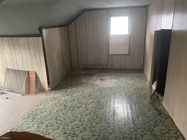 Building Photo - 3 br, 1 bath House - 818 Crawford Avenue