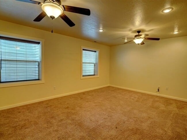 Building Photo - 4770 E Pegasus Ct