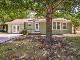 Building Photo - 4009 Acacia St