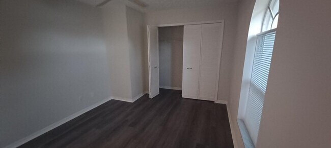 Building Photo - 150 NW Byron St