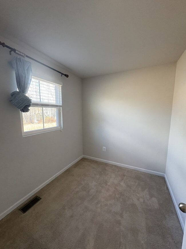 Building Photo - Stunning & Spacious Middle River 4bd/2.5ba Home with W/D, AC, Garage and more! Available now