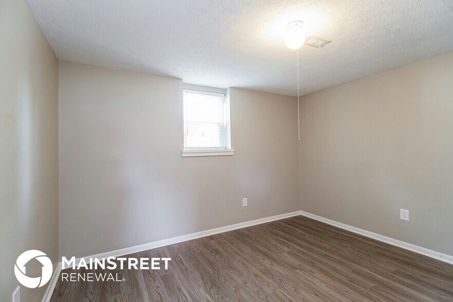 Building Photo - 2767 Bardwell Rd