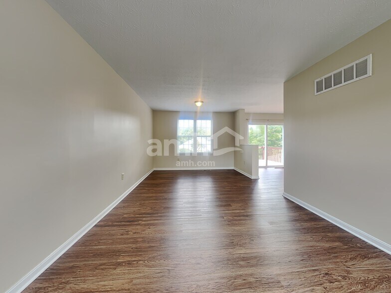 Building Photo - 26 Grouse Dr