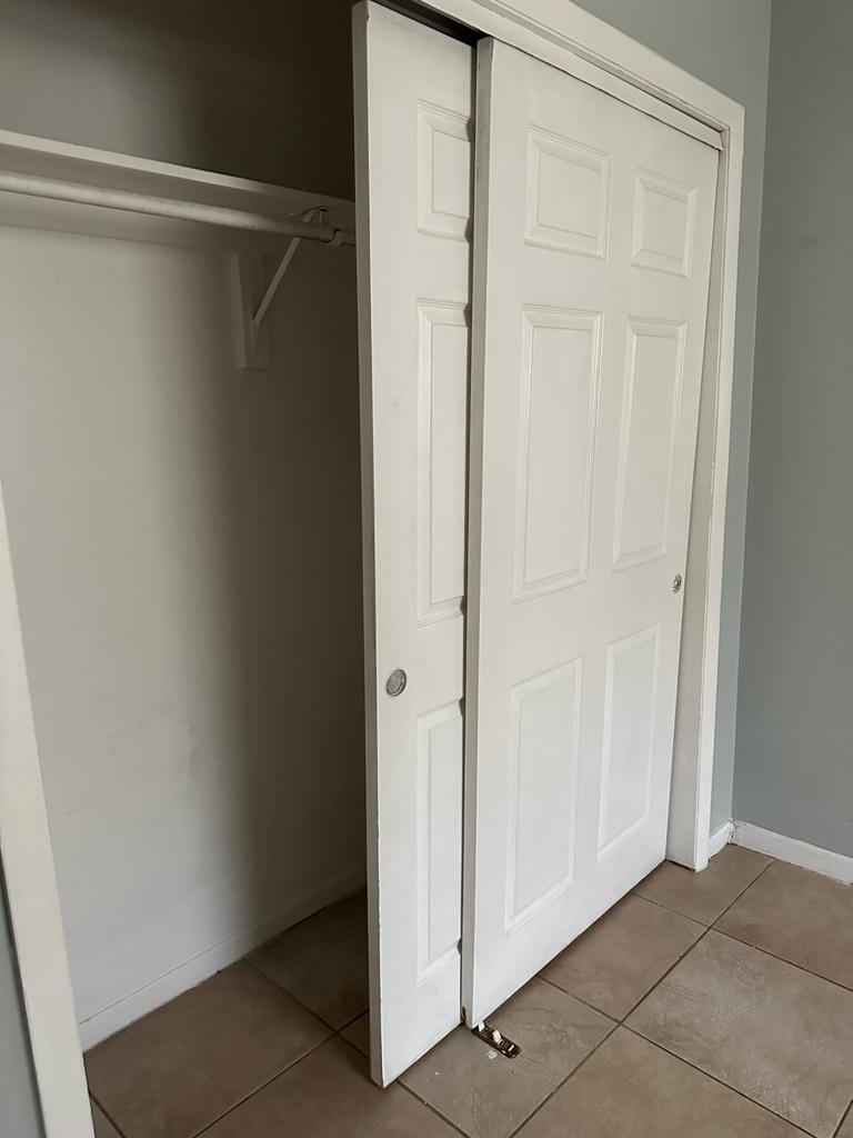 Building Photo - 213 10th St NW