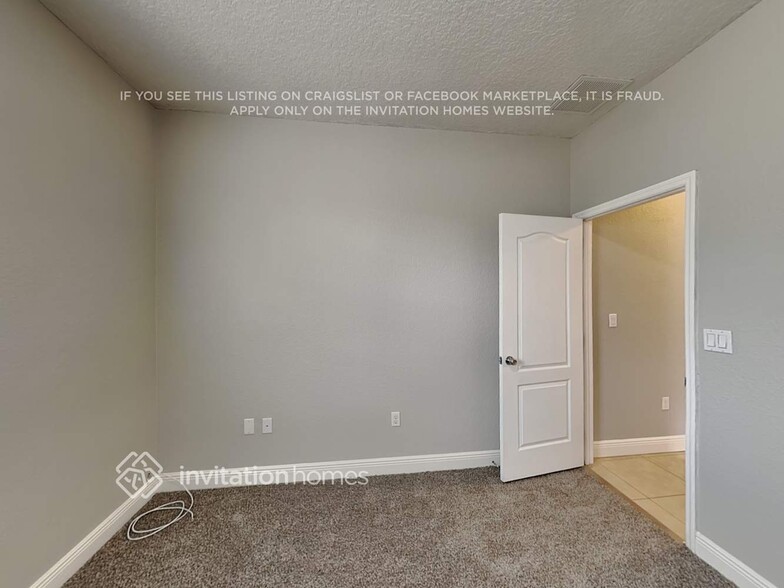 Building Photo - 550 Hibiscus Cove Dr